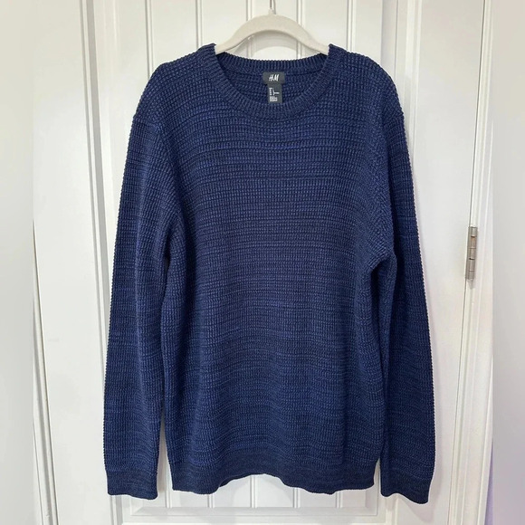 H&M |Men’s Navy Blue Crew Neck Sweater| Size L - Picture 1 of 4